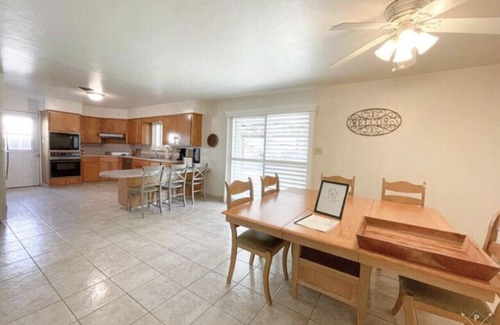 Visalia House | 3 bedroom Home located on the main street of Visalia
