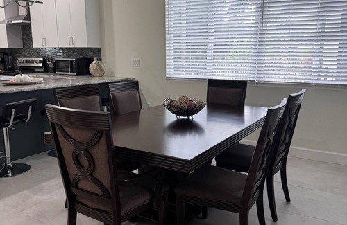 Fruitville House | 3-bedroom house in fabulous Sarasota with AC