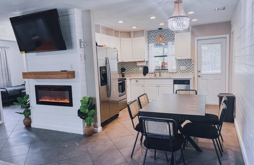 Homosassa House | 3-bedroom house in Homosassa with WiFi, AC. Book now