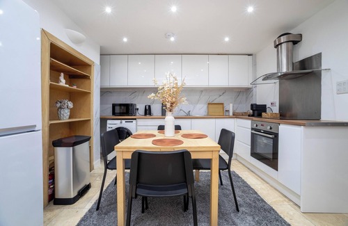 Campden House | 3 Bedroom House in Notting Hill
