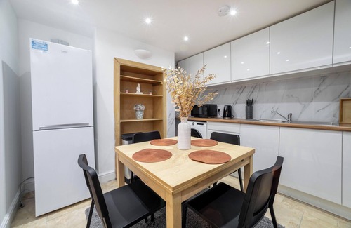 Campden House | 3 Bedroom House in Notting Hill