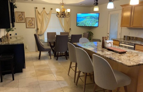 Roswell House | 3-bedroom house in superb Roswell with AC