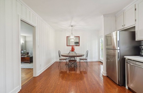 Gainesville House | 3-bedroom house in charming Gainesville with AC