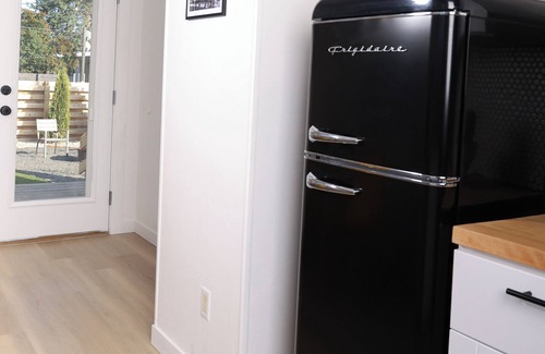 Boise House | 3-bedroom house in charming Garden City with AC/Incredible private yard
