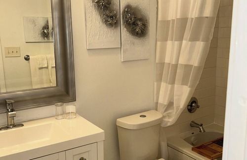 Saint Roch House | 3-bedroom house in charming New Orleans with WiFi, AC. Unwind in style
