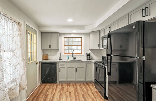 Pocono Lake House | 3-bedroom house in amazing Pocono Lake with AC