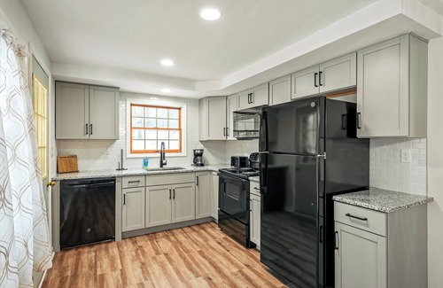 Pocono Lake House | 3-bedroom house in amazing Pocono Lake with AC