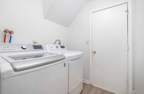 Hartford House | 3-bedroom house in welcoming Hartford with AC