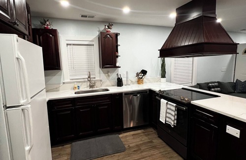 Hanahan House | 3-bedroom house in welcoming Hanahan