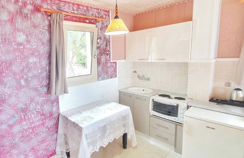 Piskopiano House | 3 Bedroom House - Sleeps 15 - Pool, Garden, Wifi