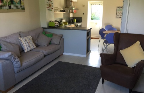 St. Agnes House | 3 bedroom house With Shared Use Of Pool, Tennis Courts.