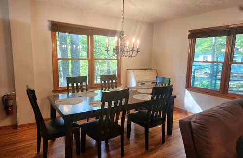 Boone House | 3-bedroom, King Beds, Dog-friendly, Skiing, Blowing Rock, Tweetsie, Boone, ASU
