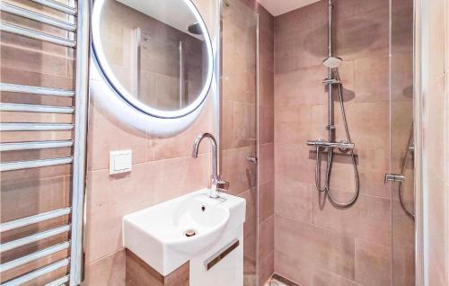 Scherpenisse House | 3 Bedroom Lovely Home In Scherpenisse