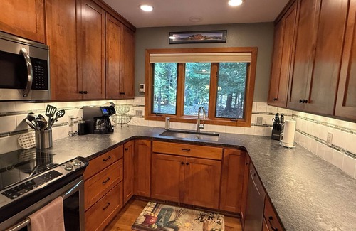 Black Butte Ranch House | 3-bedroom mountain oasis in Black Butte Ranch surrounded by trees