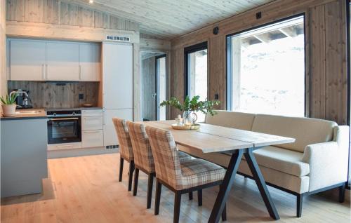 Maurset House | 3 Bedroom Nice Home In Vøringsfoss