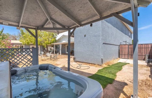 Mesa House | 3 Bedroom | Outdoor Dining | Great Location