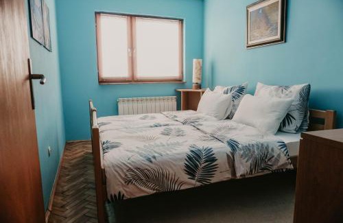 Sarajevo Apartment | 3-Bedroom Residence - Prime Location with City View and Parking