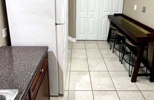 Griffin Heights Apartment | 3 Bedroom Single family 417005 by Houzlet