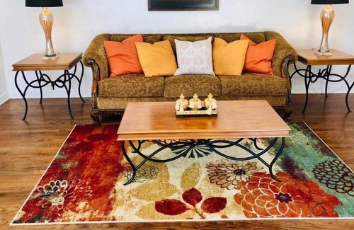 Northwest Orlando Apartment | 3 Bedroom Single family L-422237 by Houzlet