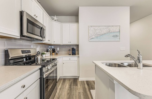 Ocean Isle Beach House | 3-bedroom townhome close to golf courses & beaches - Pets welcome, self-check-in