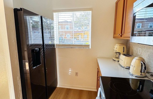 Seasons House | 3-bedroom townhome in delightful Kissimmee with Shared fitness room, AC, WiFi