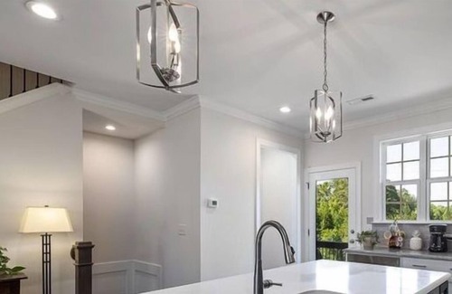 Southwest Raleigh House | 3 Bedroom Townhome L-555039 by Houzlet
