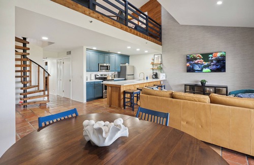 Indian Shores House | 3-bedroom Treehouse on the Beach!