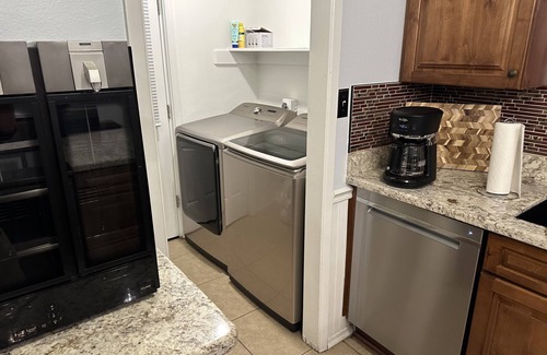 North Mountain House | 3-bedroom vacation home 8 minutes from Grand Canyon University