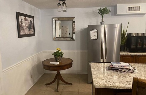 North Mountain House | 3-bedroom vacation home 8 minutes from Grand Canyon University