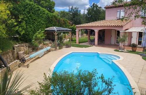 Pourrieres Villa | 3 Bedroom Villa in PourriÃ¨res
