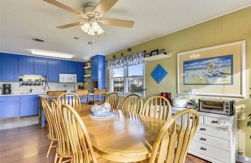 South Nags Head House | 3 Bedroom with a private pool and hot tub in SNH! Short walk to the beach.