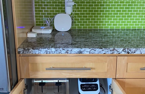 Mount Pleasant House | π₯π3 bedrooms 1.5 baths near Downtown W/AC 2 car parking. 1204 sq ft/111 sq m