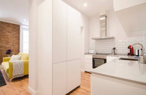 Embajadores Apartment | 3 bedrooms 2 bathrooms furnished - Anton Martin - comfy in downtown area