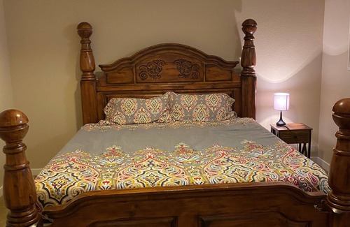 Wolf Ranch Bed & Breakfast | 3 bedrooms, living room, kitchen for rent in beautiful house & great location.