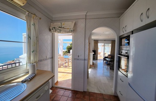Torrox Costa Villa | 3 Bedrooms | Villa Ladera | CG R999