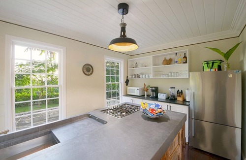 Governor's Harbour House | 3/BR 3/BA Character home in Governors Harbour!