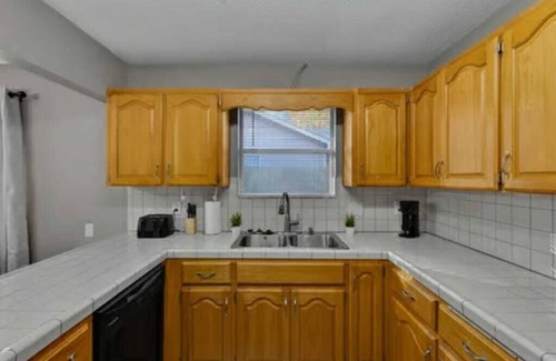 Conway House | 3 BR Beautiful and Spacious Home in Conway