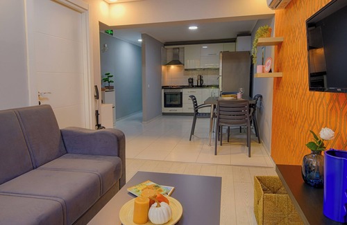 Kaleici Apartment | 3-BR Cozy Flat Near Kaleici/Central of Antalya,Free Wifi for Families or Friends