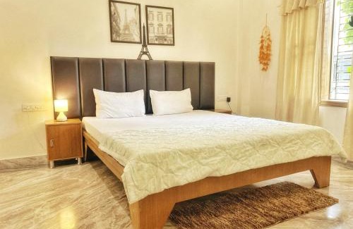 Haridwar Apartment | 3 BR Luxe Penthouse nearby Harkipauri by Manstays