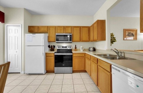Regal Palms House | 3 BR Townhome-Regal Palms-Close to Pool