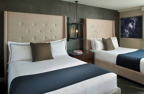 Bay Village Hotel | 3 Deluxe Back Bay View 2 Queens, Revere Hotel, Next to Newbury Street