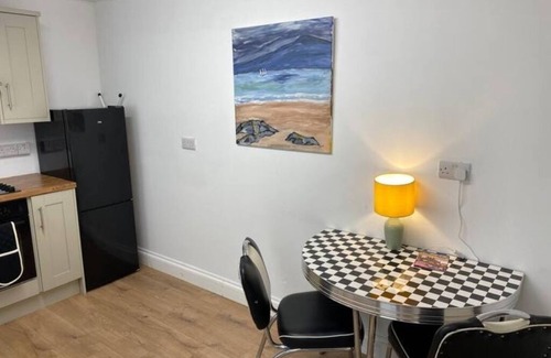Londonderry Apartment | 3 Double Bed Entire Home