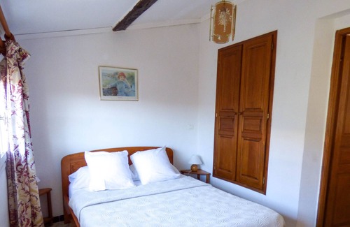 Labastide-de-Virac Cottage | 3 EPIS GITE OLIVIER IN THE GORGES OF ARDECHE 10 MINUTES OF Vallon Pont d'Arc