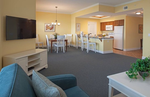 Palmetto Dunes Hotel | 3 Family-Friendly Suites Offering Gorgeous Water Views and a Peaceful Setting