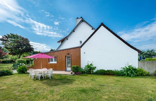 Camiers House | 3* FURNISHED COTTAGE 'LES ARUMS