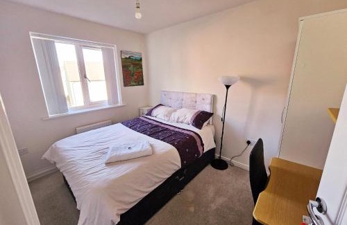 Telford Bed & Breakfast | 3 Guest Rooms in a 3bed house with kitchen, ENSUITE options also available