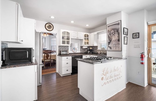 Atlantic City House | 3 House from the Beach.Ocean Views from EVERY ROOM!