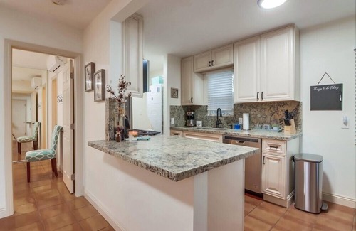 Central Mission Beach Condo | 3 Houses to Beach * Exclusive Yard * Fire Pit * 2 Parking
