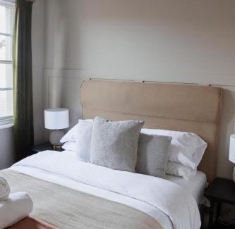 Much Wenlock Hotel | #3 - King Room at The Raven Aparthotel by PureStay