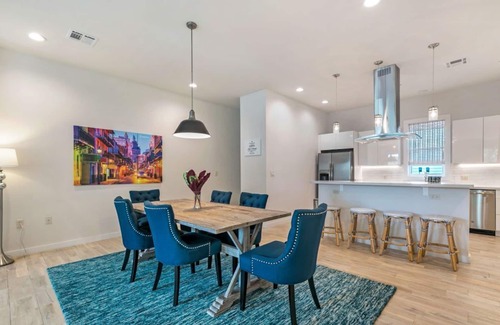 Mid-City House | 3-Level Brand New Townhouse in Mid City